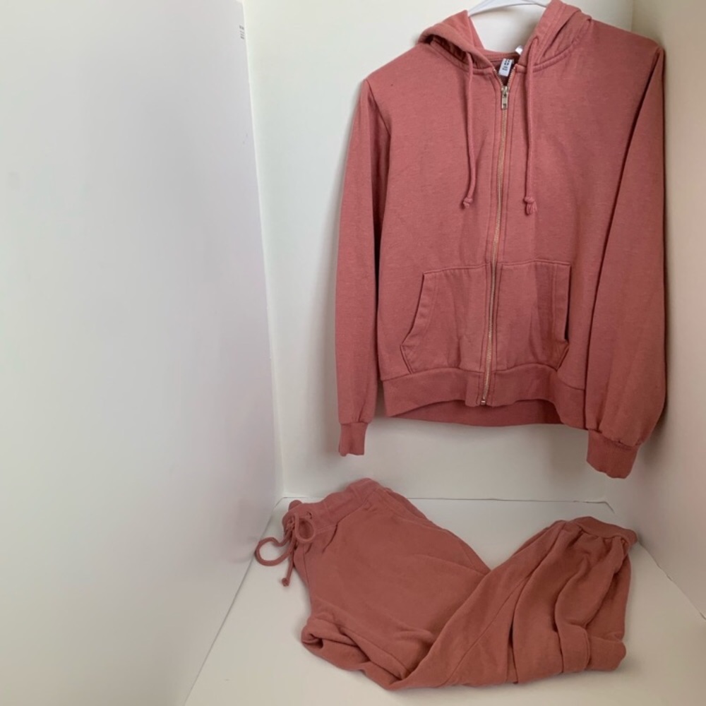 H&M sweat suit